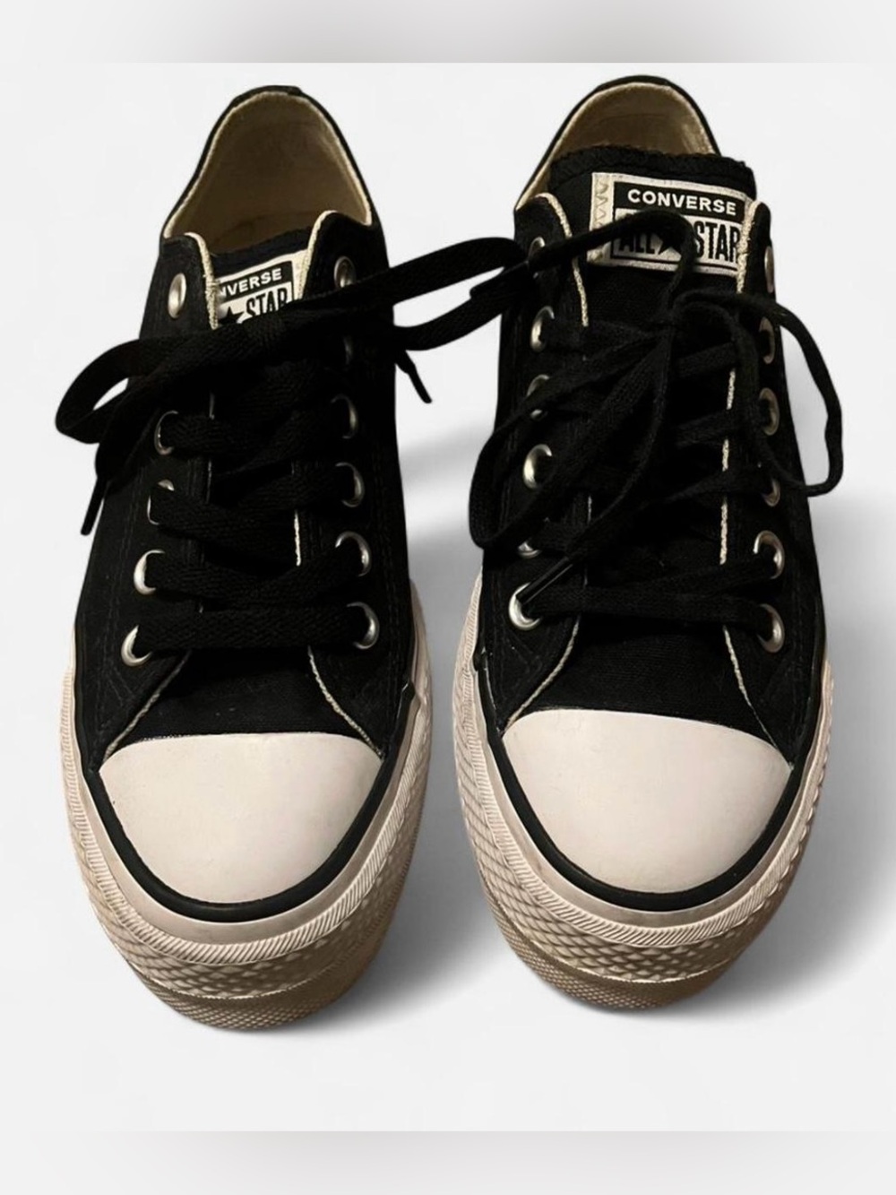 Converse Low Top Platforms Sneakers in Black and White Womens 5.5